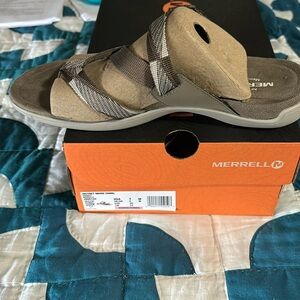 NIB Women’s Merrell Brindle Sandal Size 7 Never wore Box not included